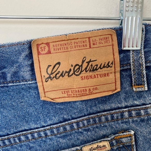 LEVI Strauss Cut off Denim Shorts 30 - Picture 8 of 13